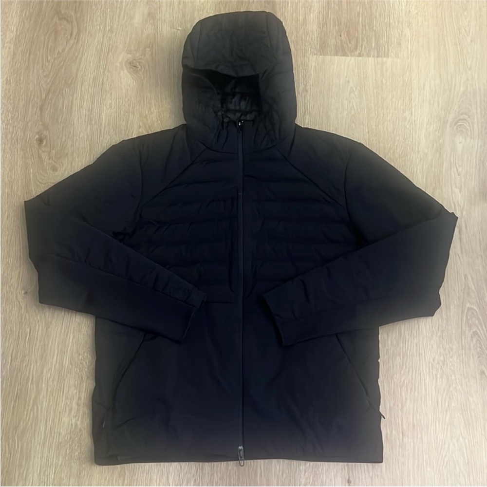 Mens Lululemon Down For It All Jacket Size: XL